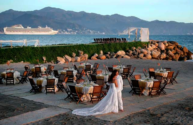 https://ohanaloveweddings.com/wp-content/uploads/2020/01/velas_vallarta_bodas_en_playa.png